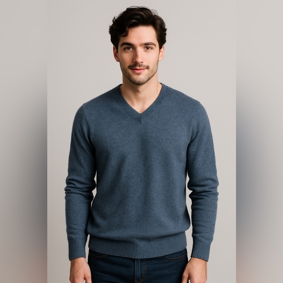 Gobi Other - GOBI Men's Cashmere Blue V-Neck Sweater size Large EUC